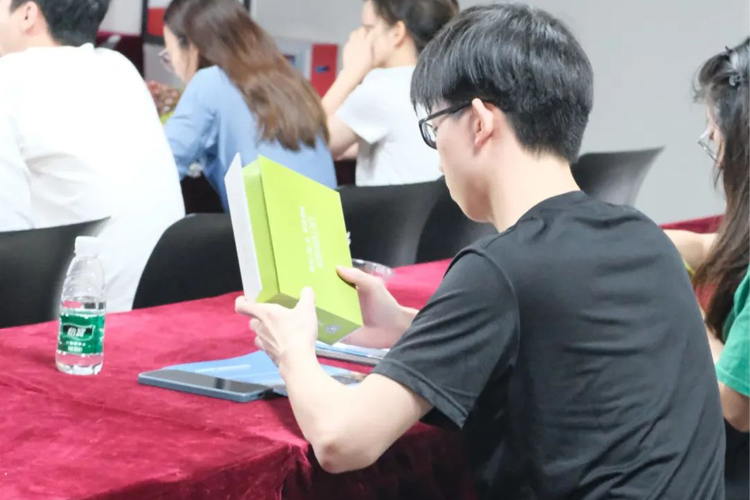 久久综合香蕉国产蜜臀av&省建科院交流会
