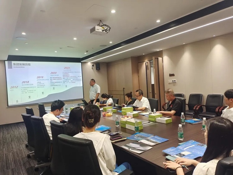 久久综合香蕉国产蜜臀av与深圳机械设计院交流会画上完美句号